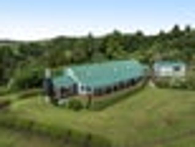 House for sale in Awhitu