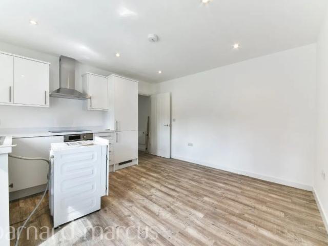 Apartment for rent in Wallington, Greater London