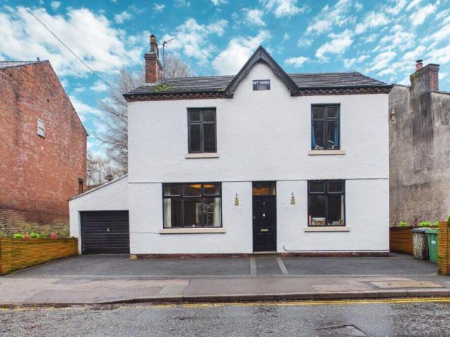 House for rent in Far Moor, Wigan