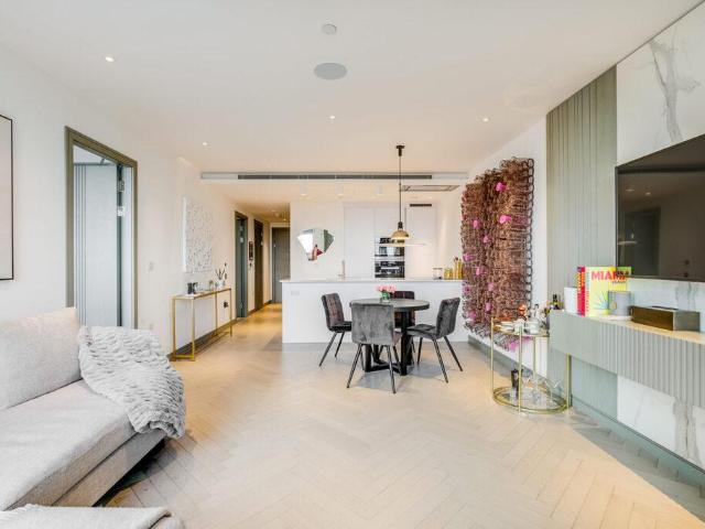Apartment for rent in St. John's Wood, Greater London