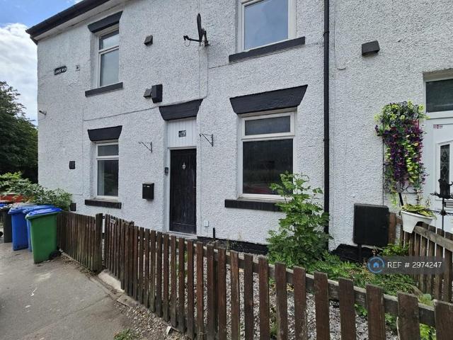 House for rent in Burnedge, Greater Manchester