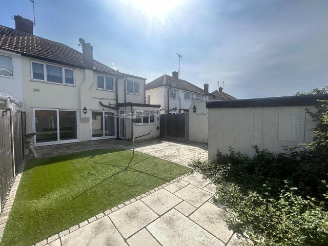 House for rent in Lower Halliford, Surrey