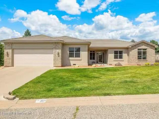 House for rent in Clifton