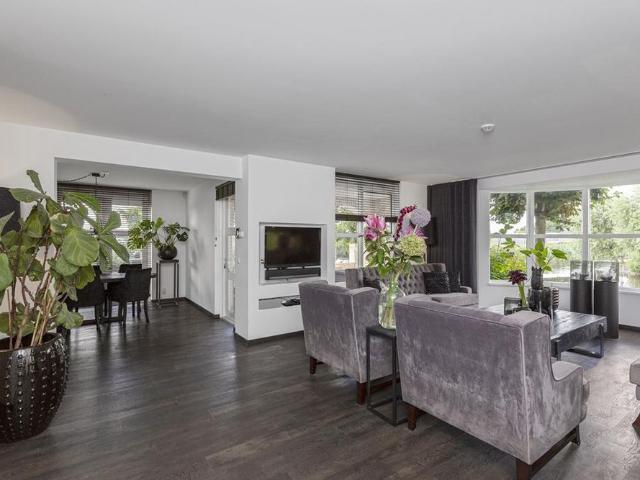 Woning te huur in Hazerswoude-dorp, Zuid Holland