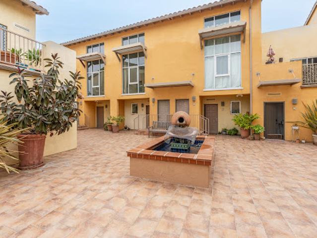 Apartment for sale in Ventura, California