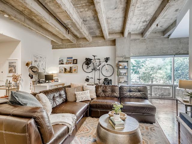 Apartment for sale in Leesville, Texas