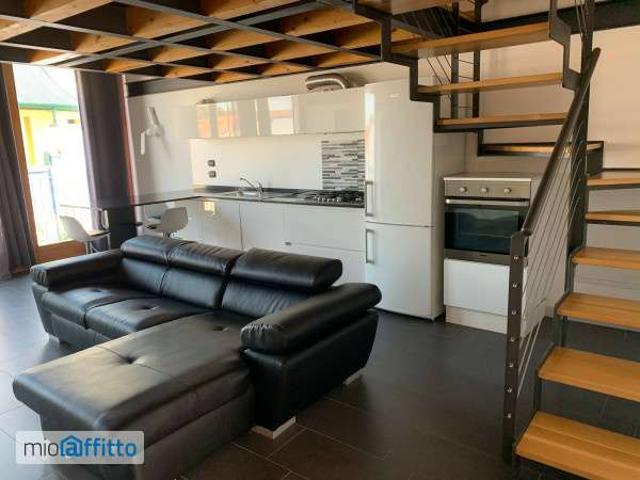 Villa Indipendente in affitto a Bergamo, Lombardia