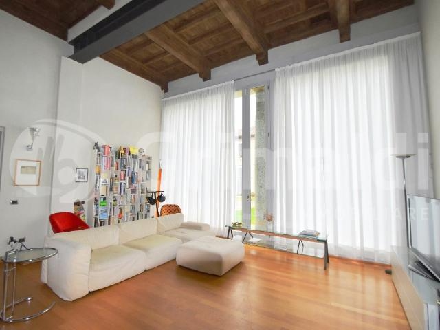 Loft in vendita a Cassinetta Di Lugagnano, Lombardia