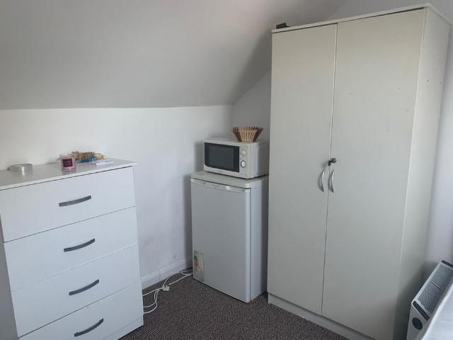 Studio for rent in Cat Hill, Isle Of Man