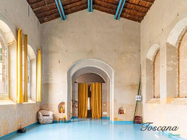 Loft in vendita a Volterra, Toscana