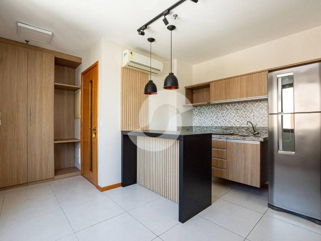 Loft venda em Região Praias da Baía, Niterói