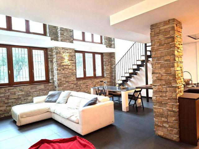 Loft in affitto a Municipio 7, Milano
