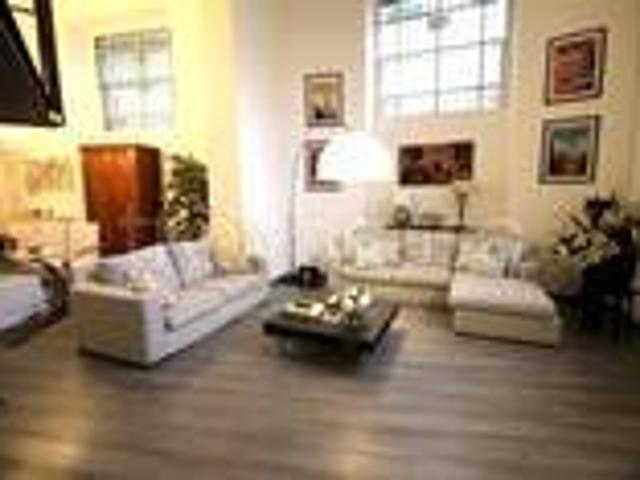 Loft in affitto a Bullona, Milano