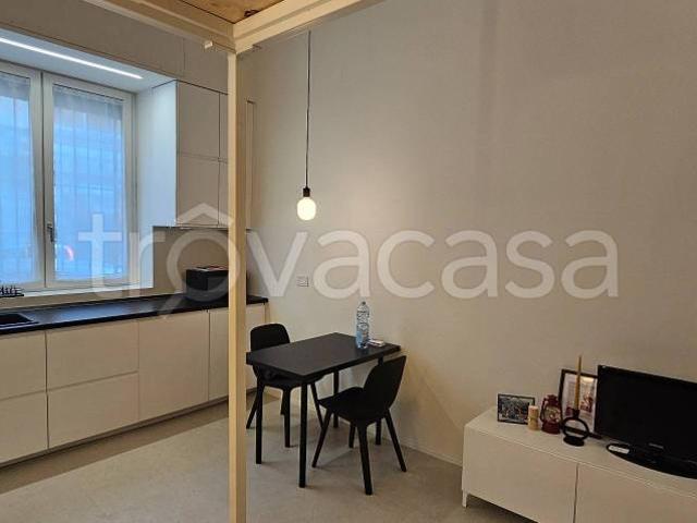 Loft in affitto a Tibaldi, Milano