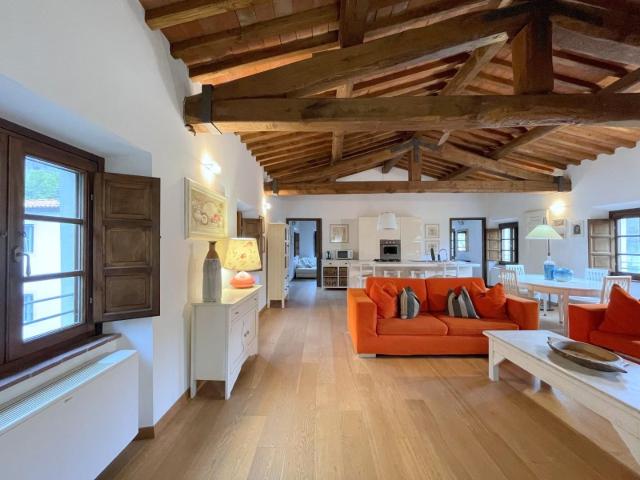 Appartamento in affitto a Metato, Camaiore