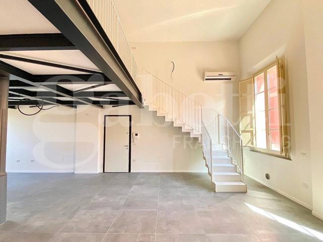 Loft in vendita a Centro Storico, Modena