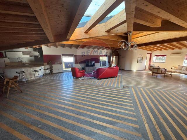 Loft in vendita a Gudo, Varese
