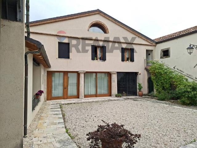 Loft in vendita a Vittorio Veneto, Veneto