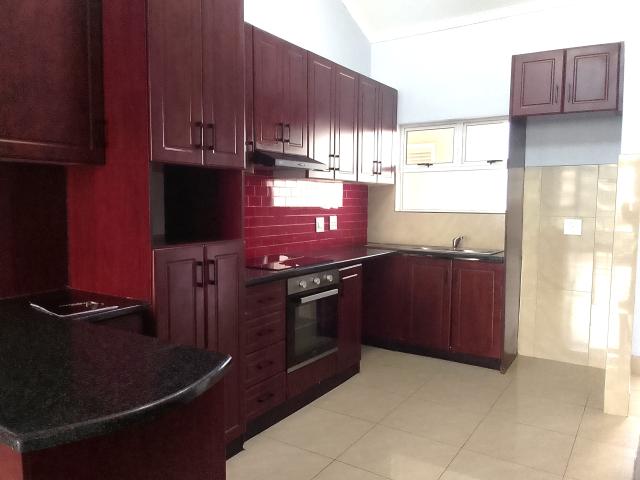 Apartment for rent in Westridge, Umhlanga Rocks