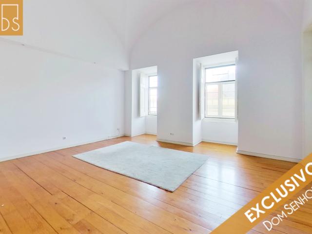 Apartamento alugar em Santa Maria Maior, Lisboa