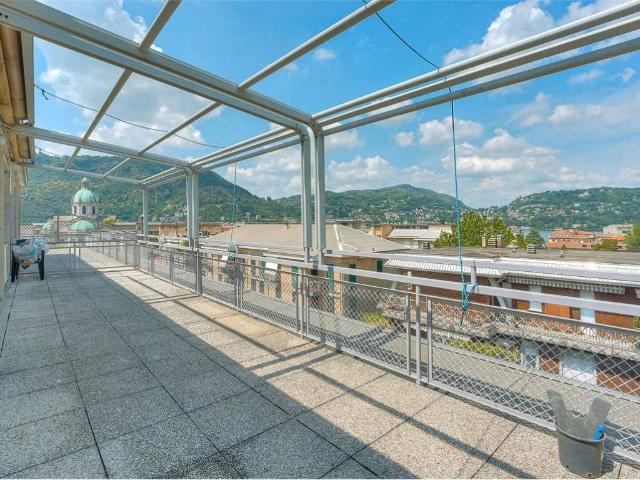 Loft in affitto a Sant'Agostino, Como