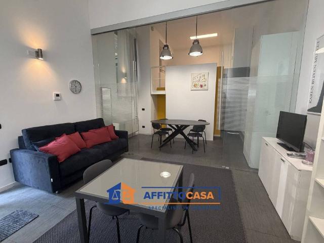 Loft in affitto a Municipio 6, Milano