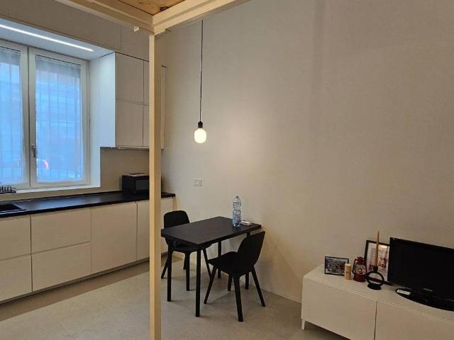 Loft in affitto a Tibaldi, Milano