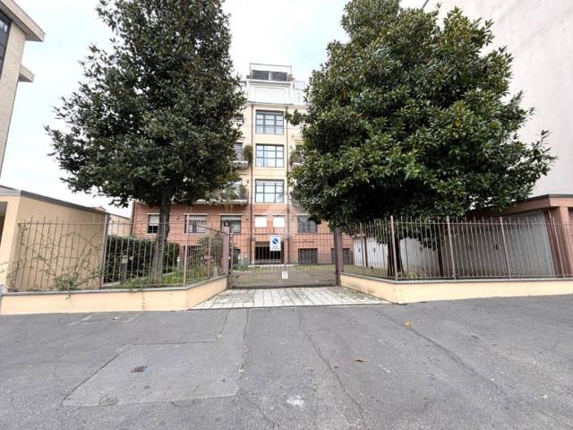 Loft in affitto a Stadera, Milano