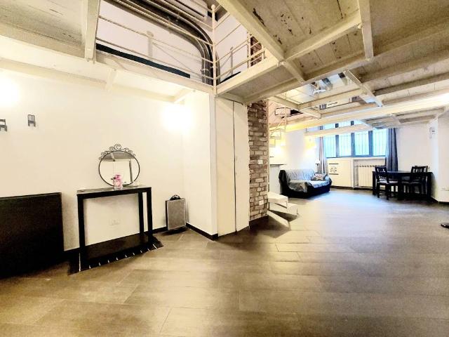 Loft in affitto a Municipio 8 di Milano, Milano