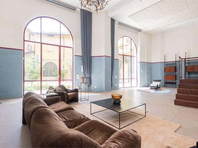 Loft in affitto a Porta Tenaglia, Milano