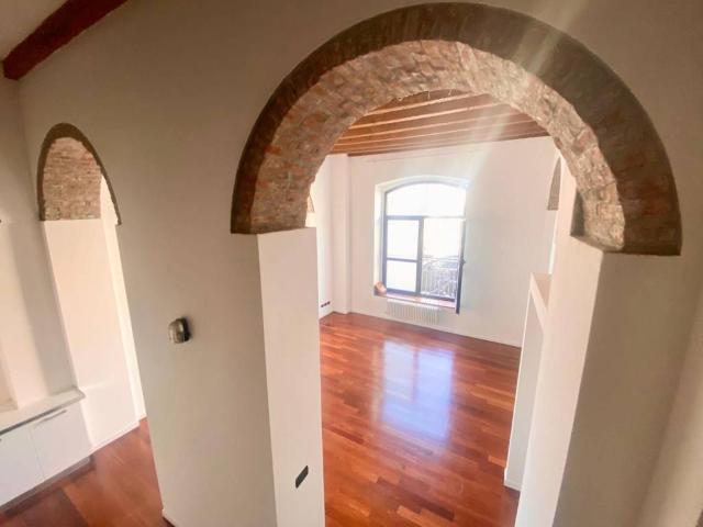 Loft in affitto a Municipio 8 di Milano, Milano