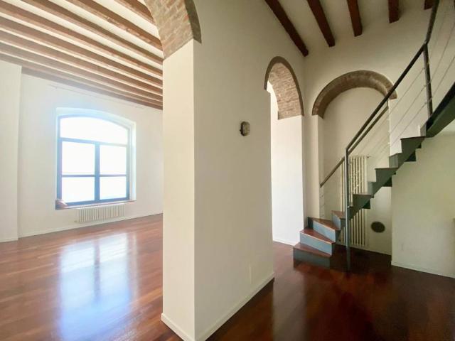 Loft in affitto a Municipio 8 di Milano, Milano