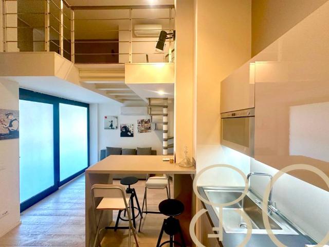 Loft in affitto a Ticinese, Milano