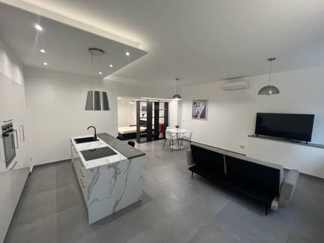 Loft in affitto a Municipio 6, Milano