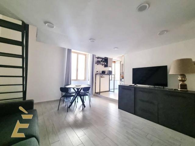 Loft in affitto a Municipalità 4, Campania