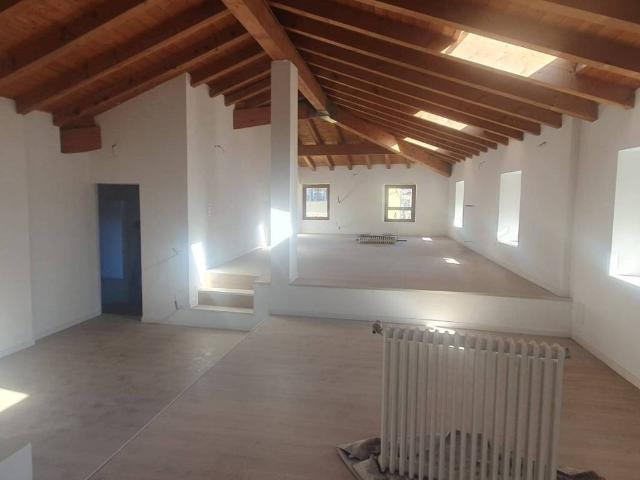 Loft in affitto a Vertova, Lombardia