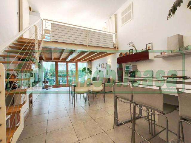 Loft in vendita a Bergamo, Lombardia