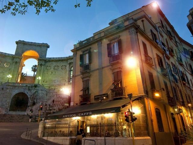 Loft in vendita a Castedd'e susu/Castello, Cagliari