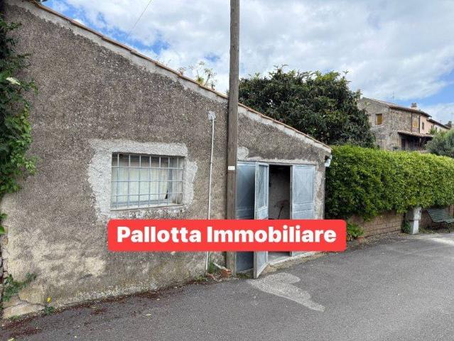 Loft in vendita a Capodimonte, Lazio