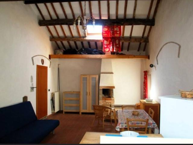 Loft in vendita a Caprarola, Lazio