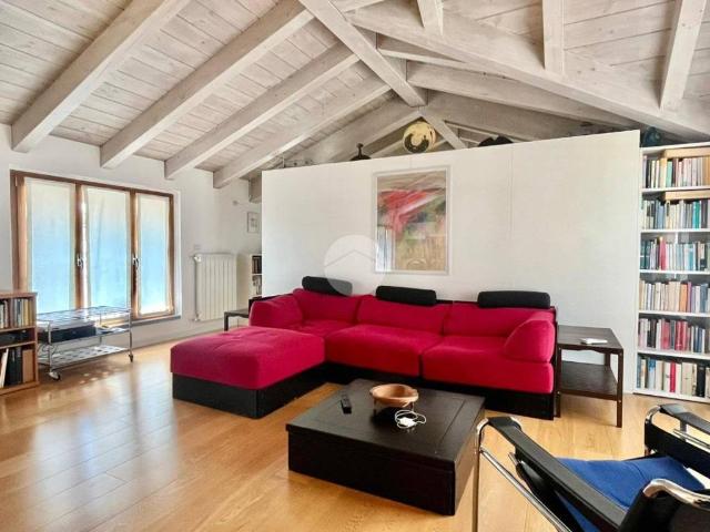 Loft in vendita a Carate Brianza, Lombardia