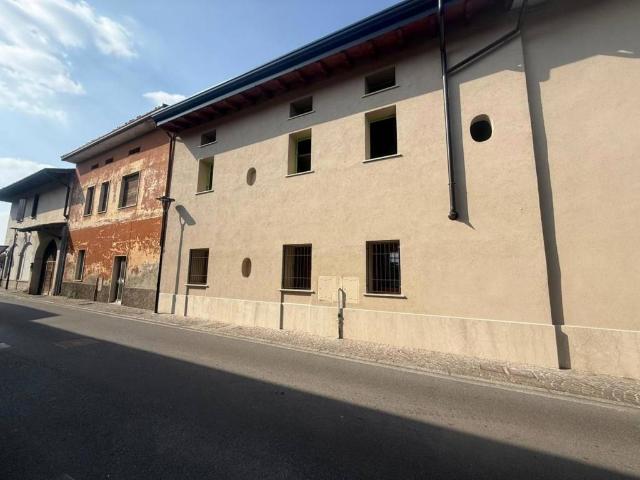 Loft in vendita a Castelcovati, Lombardia