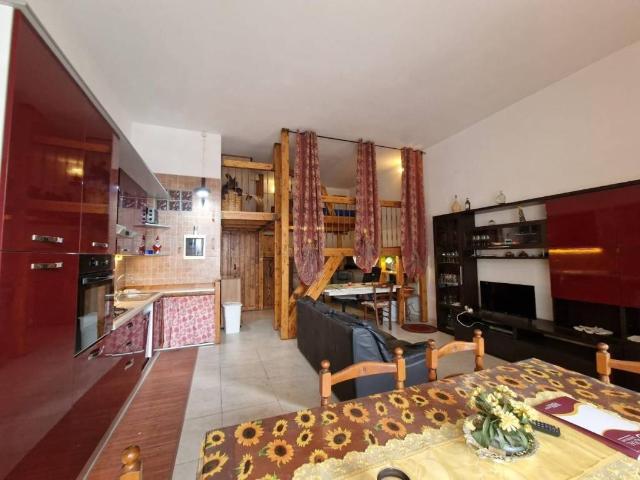 Loft in vendita a Collesalvetti, Toscana