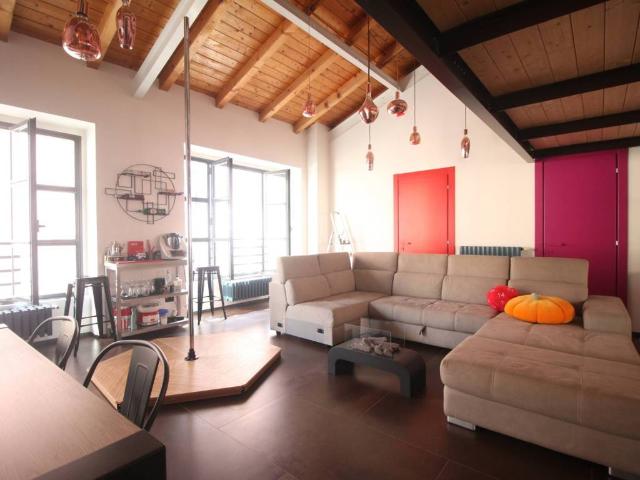 Loft in vendita a San Rocco, Como