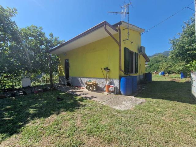 Loft in vendita a Follo, Liguria