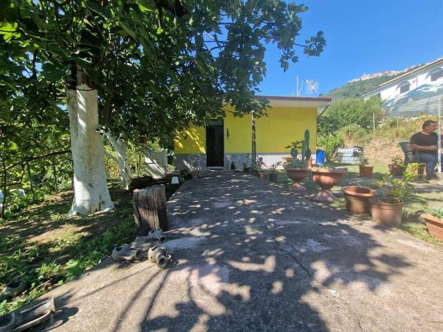Loft in vendita a Follo, Liguria