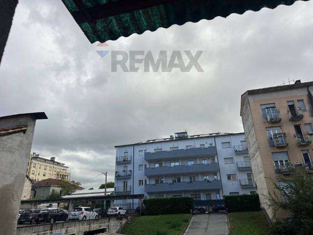Loft in vendita a Gallarate, Varese