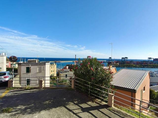 Loft in vendita a Ponente, Serra Riccò