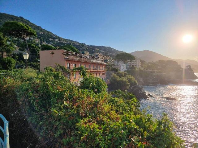 Loft in vendita a Serra Riccò, Genova