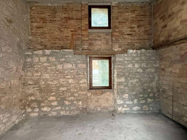 Loft in vendita a Gualdo Tadino, Umbria